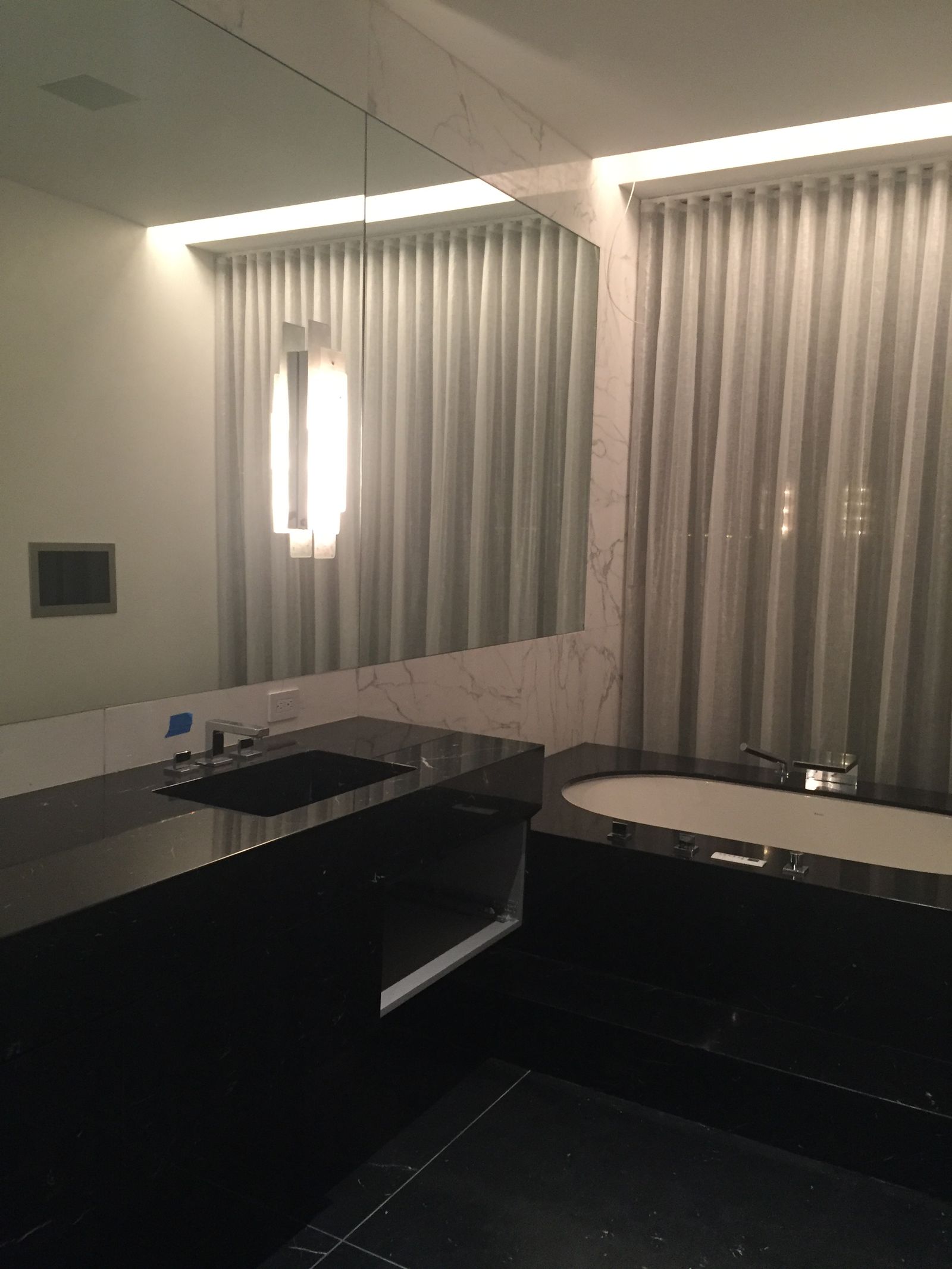 101 N. Hibiscus Dr — Bathroom photo 5