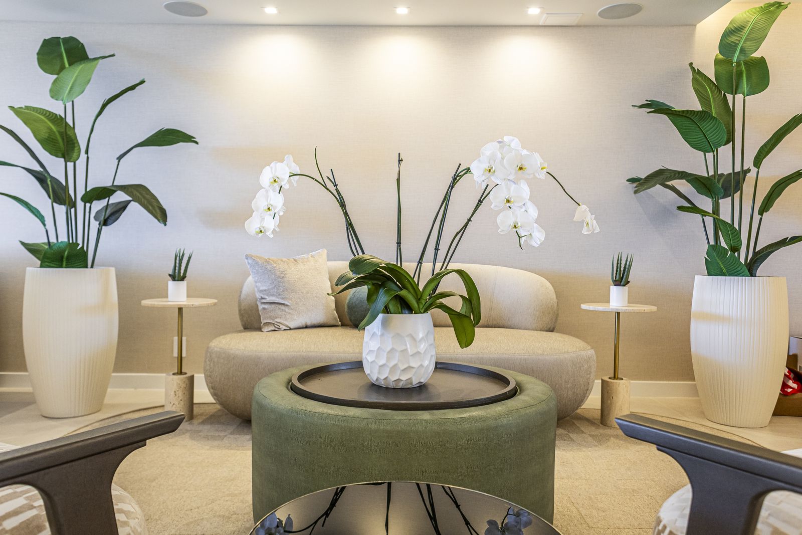 777 Bayshore 1503 — Furnishing photo 5
